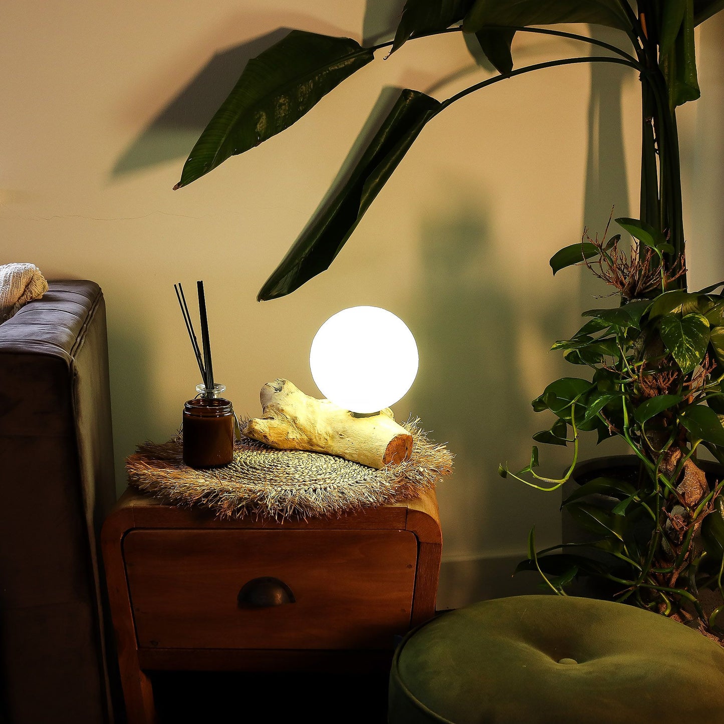 DriftGlow Lamp – Amber Craquelé Kap | Drijfhout Basis