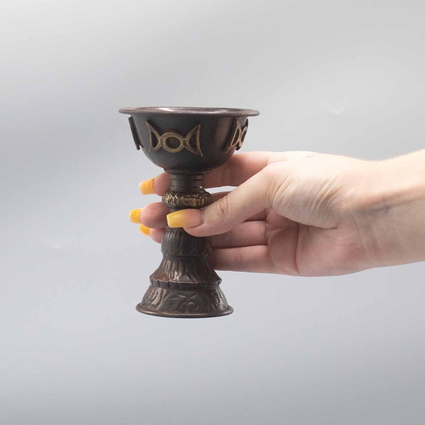 Antiek Koperen Rituele Kelk – Drievoudige Maan | 8x13cm