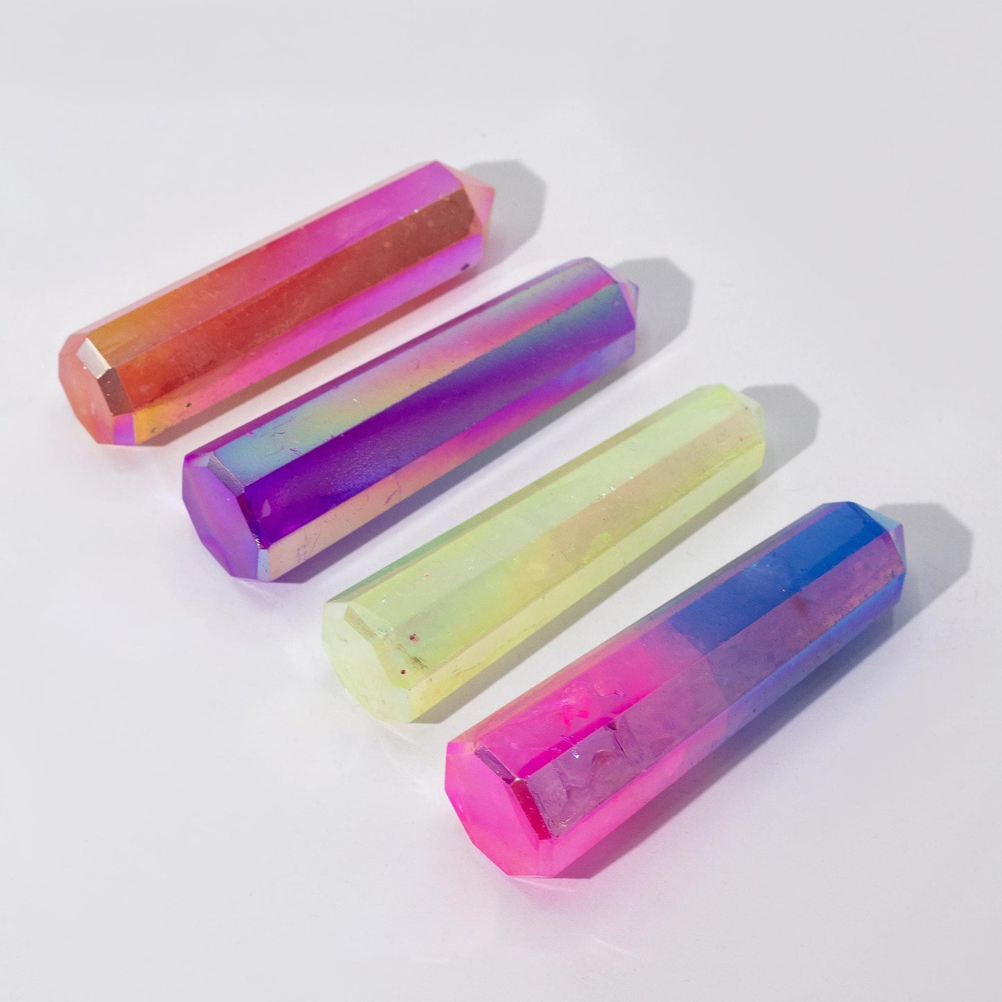 Edelstenen Obelisk – Aurora Kristalkwarts – Lichtgroen – ca. 9cm