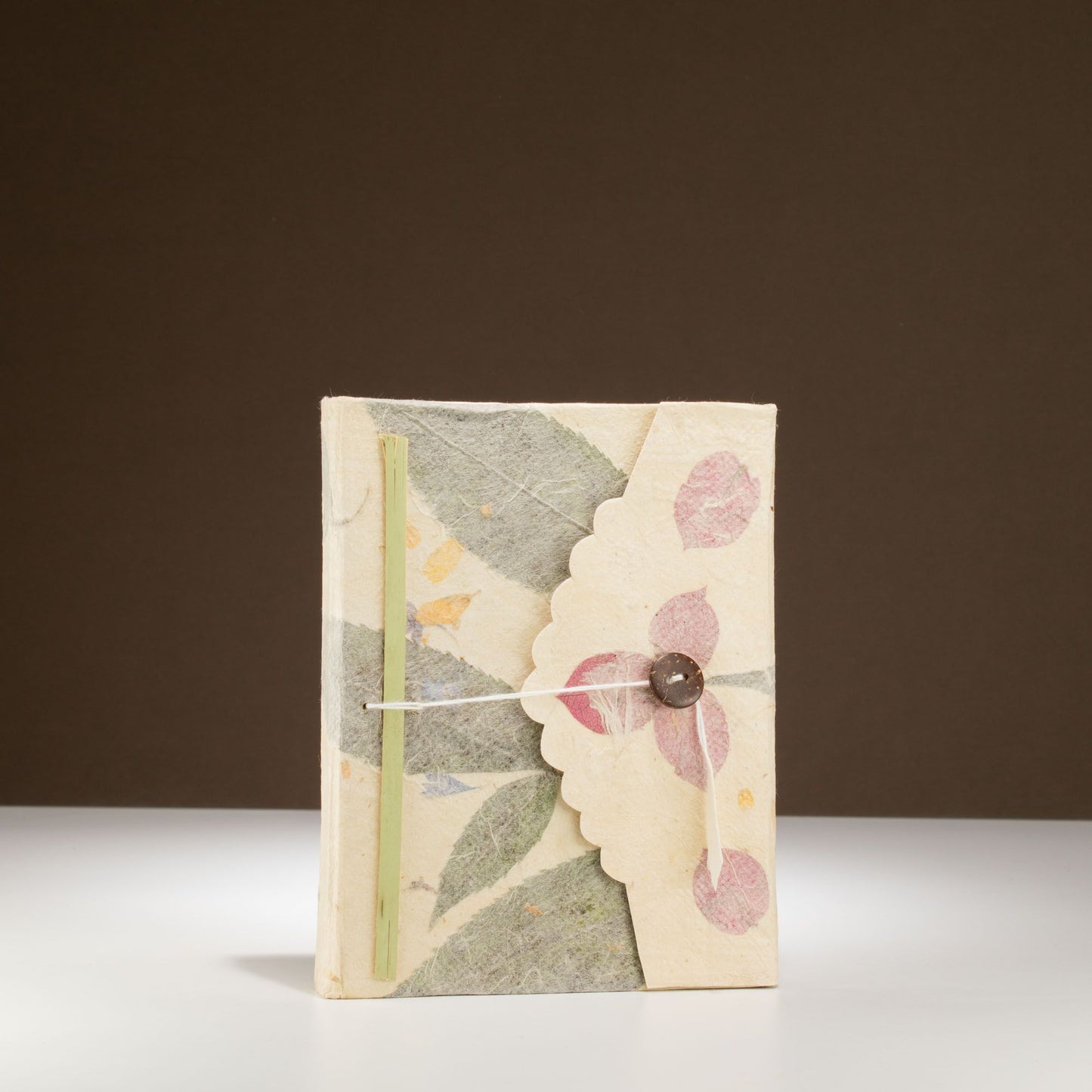 Lokta Bougainvillea Notitieboek Medium (15x12cm) – 45 pagina's