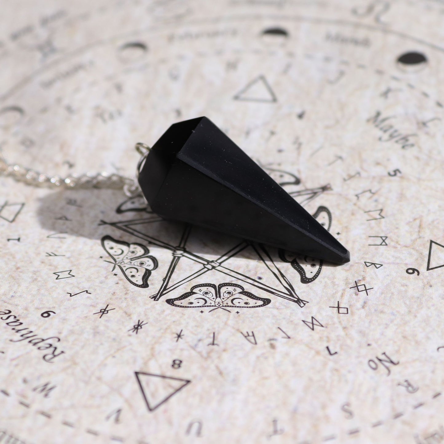 Ancient Witch Spell Wierook – Succes met Zwarte Obsidiaan Pendel