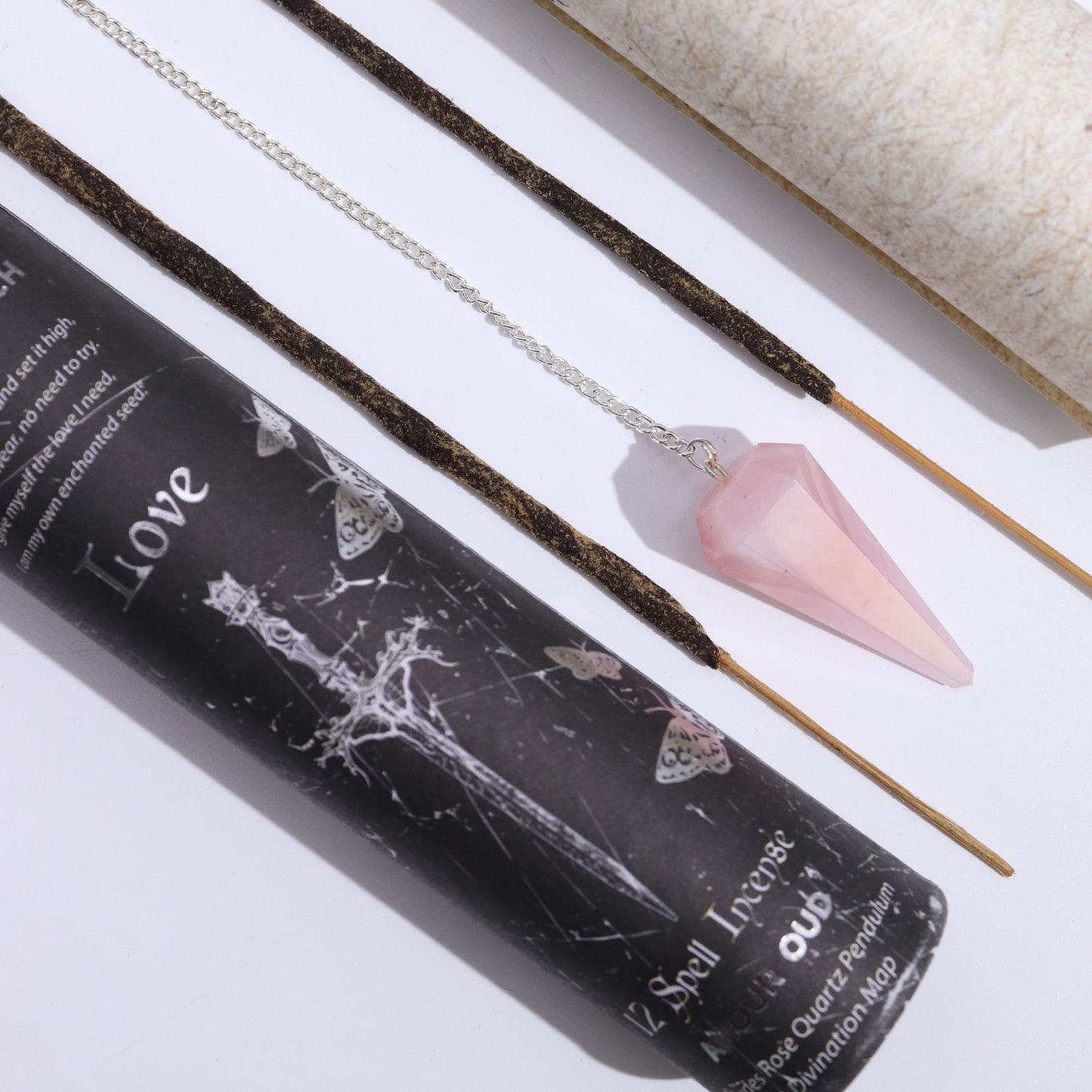Ancient Witch Spell Wierook – Liefde met Rozenkwarts Pendel