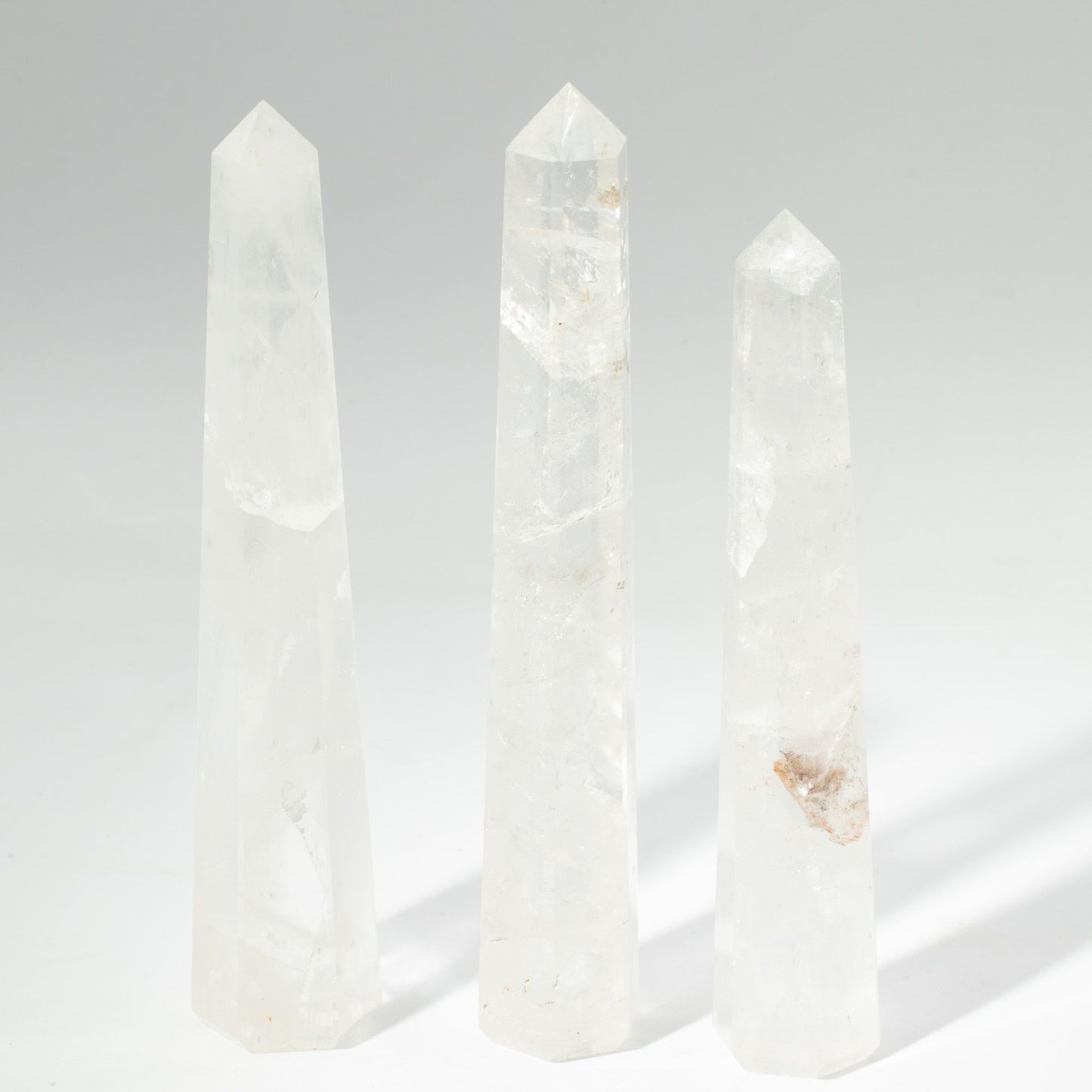 Bergkristal Obelisk Punt – Zes Vlakken (ca. 17 cm)