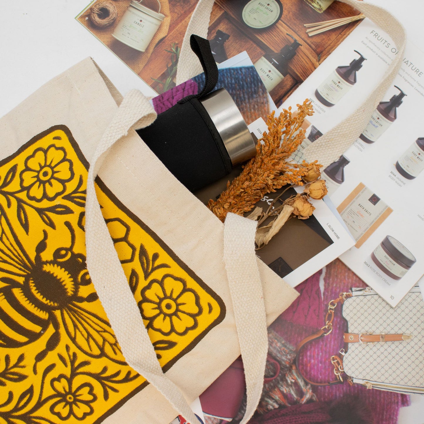 Nomad Sari Iconic Toni Tote Bag – Bee Kind – Naturel 10oz