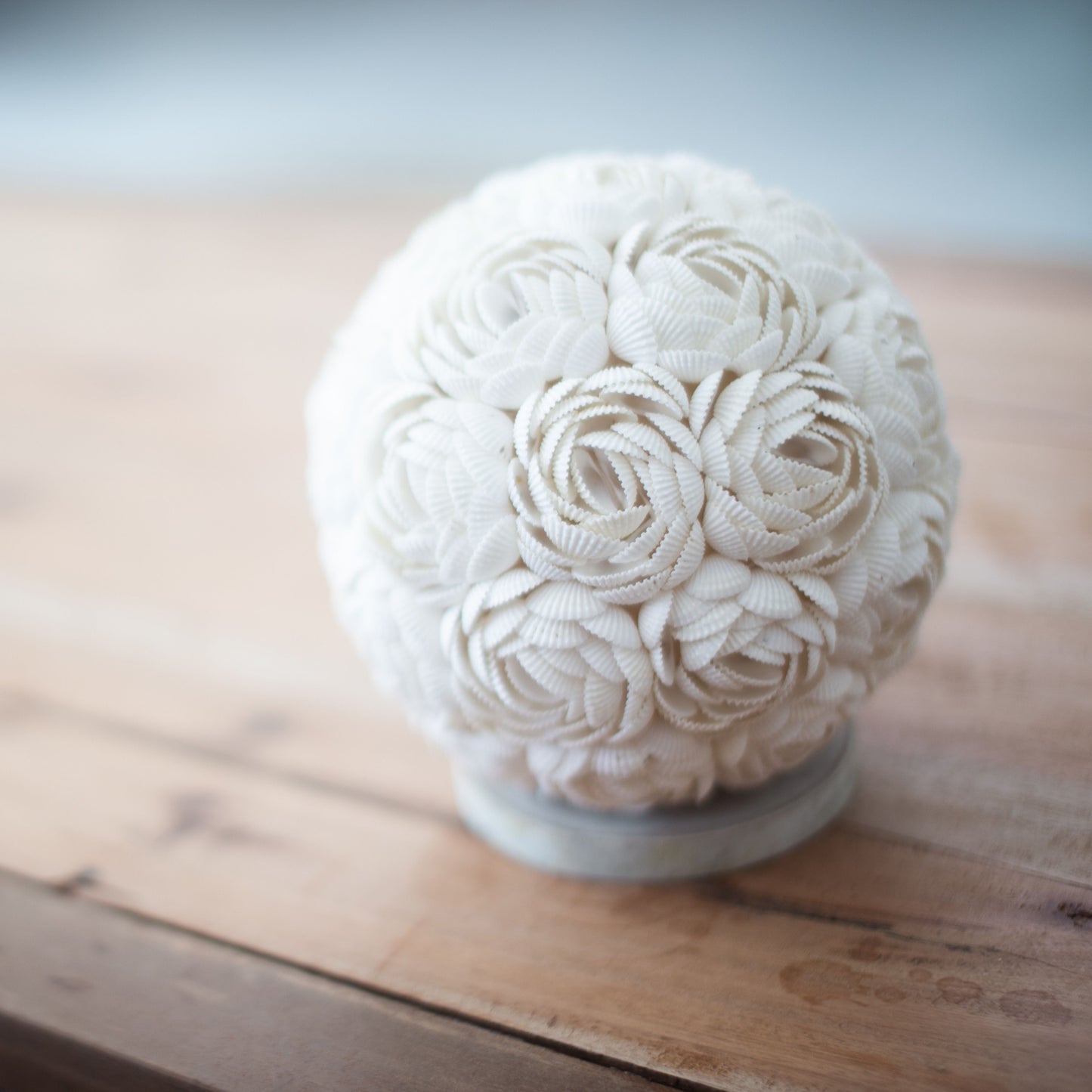 Boho Schelpen Lamp – Roze Globe | 15cm