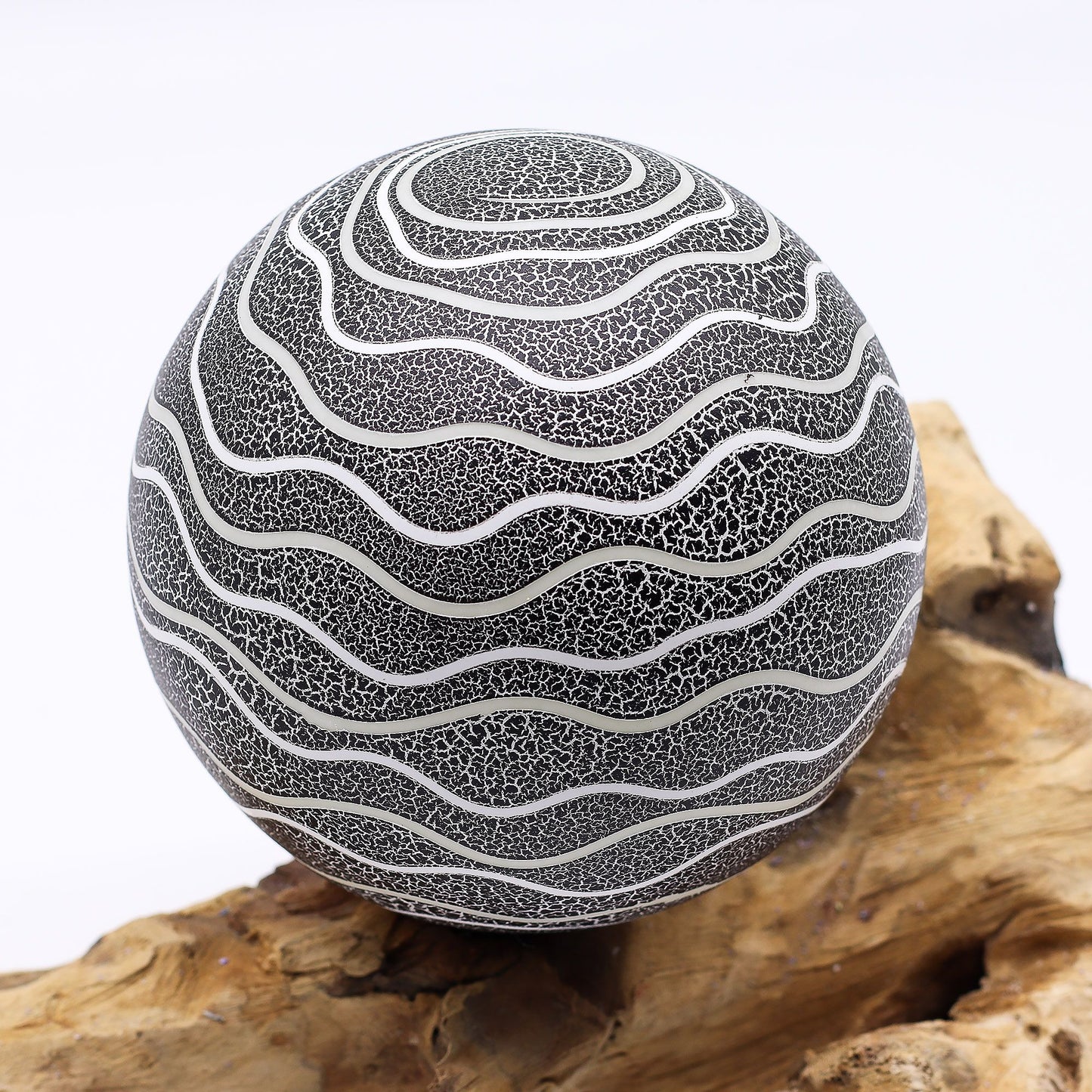 DriftGlow Lamp – Grijze Luna Kap | Drijfhout Basis